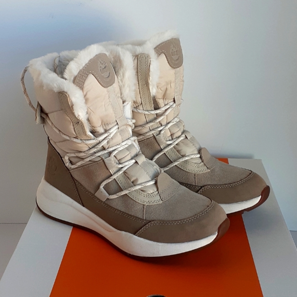 TIMBERLAND WOMEN'S Size 7.5 BOROUGHS PROJECT WATERPROOF WINTER BOOTS